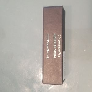 MAC eye paints in Graphito